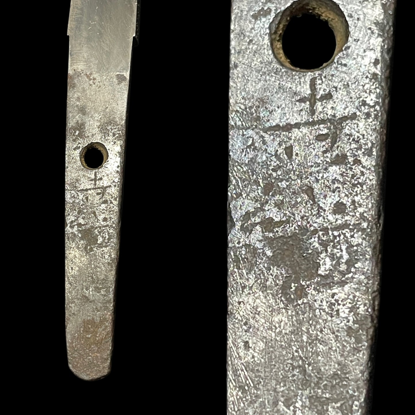 YOROIDOSHI 鎧通 in High-quality Koshirae, Spider and Bee Meuki, with Shirasaya