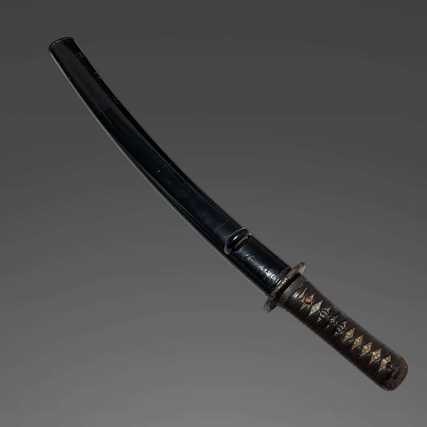 Naginata-Naoshi 薙刀直し Wakizashi, Signed Tsuba, Muromachi period mumei
