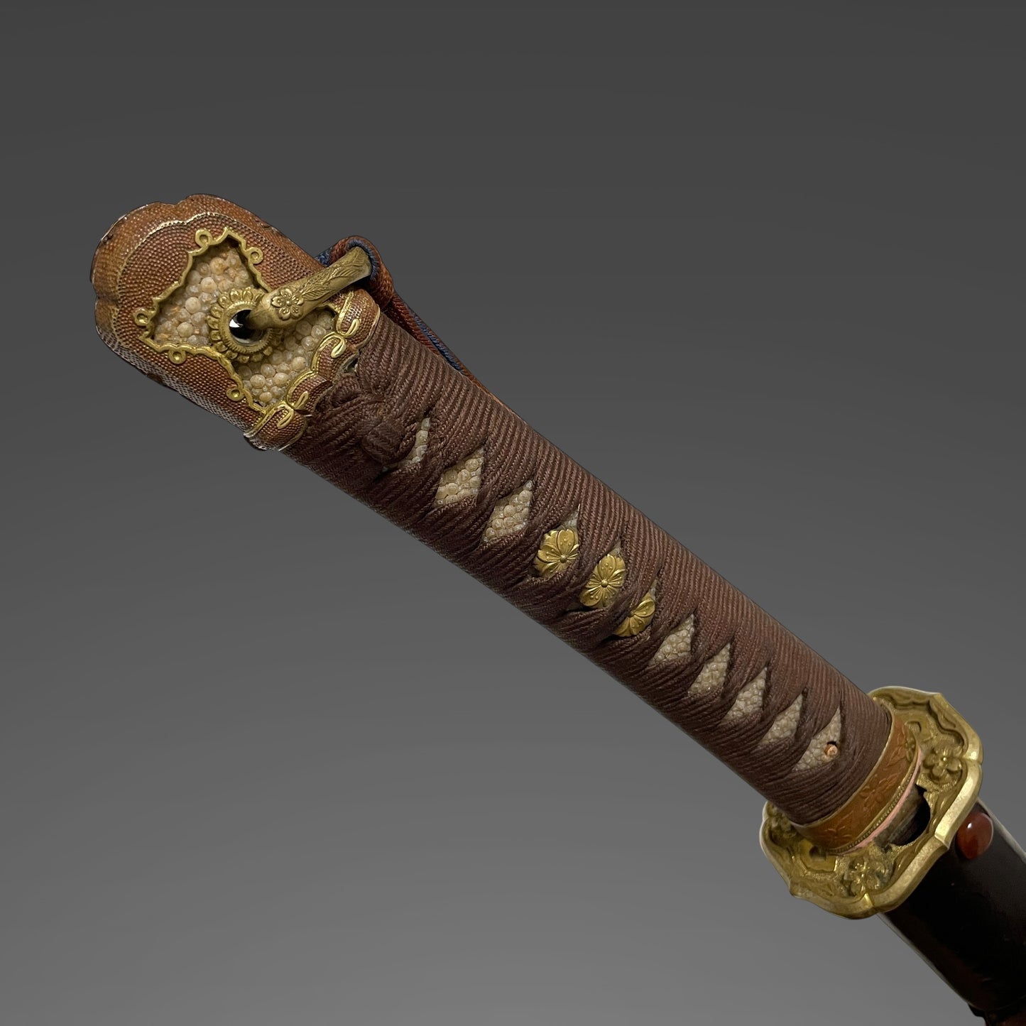 Short GUNTO 短寸軍刀 with Tassel, 大反り Oozori, WW2 Japanese Army Officer Sword