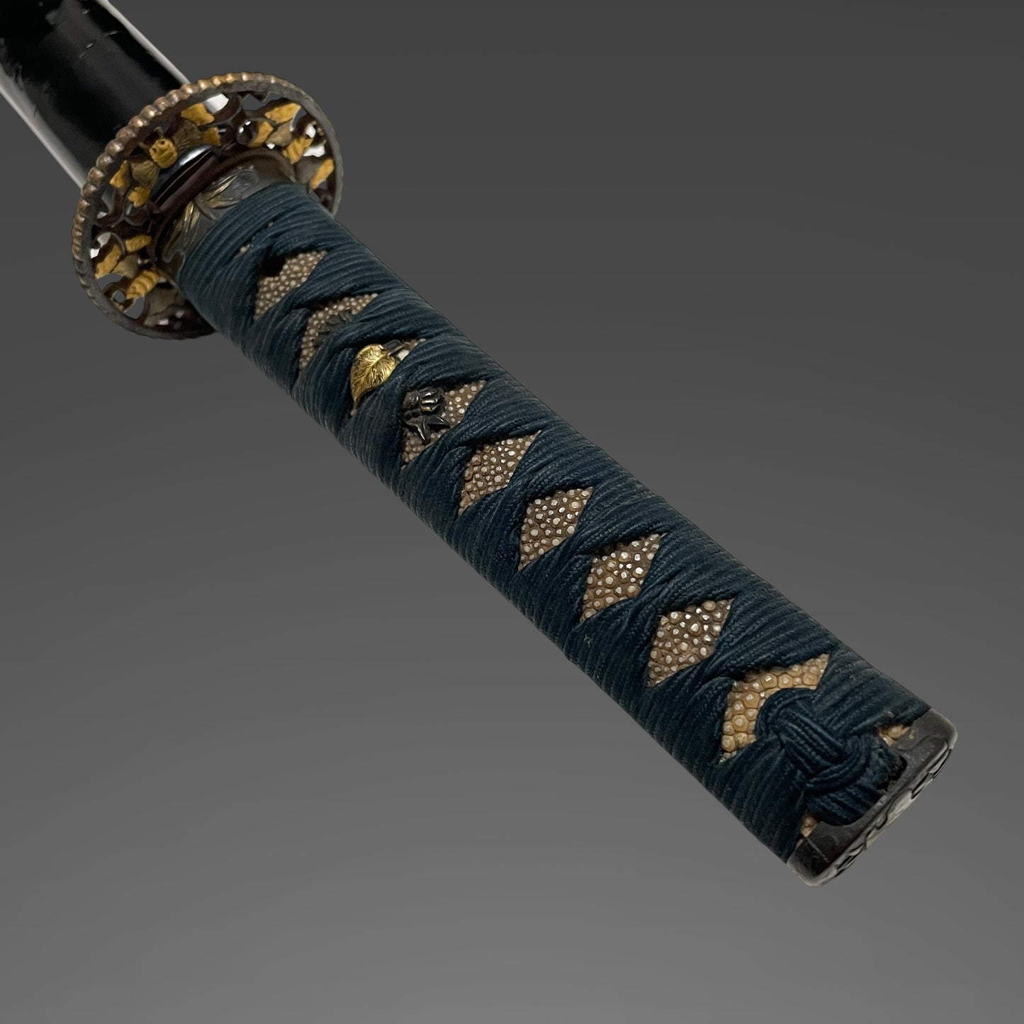 Bonji 梵字 Long Wakizashi, Moth Tsuba, Crab Menuki, Edo period mumei