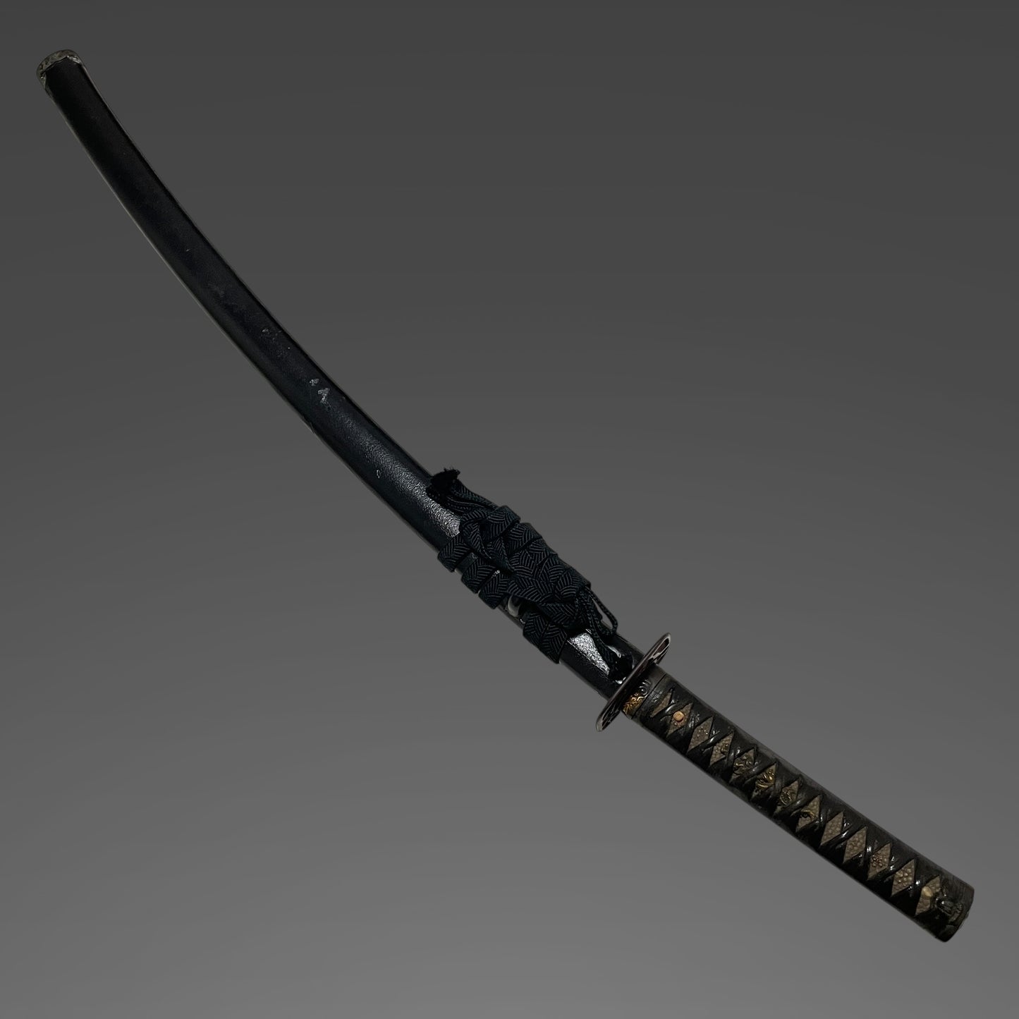 Yukinori 行則 signed KATANA, Dragon Fuchi and Menuki, Ninja style square Tsuba, Muromachi period