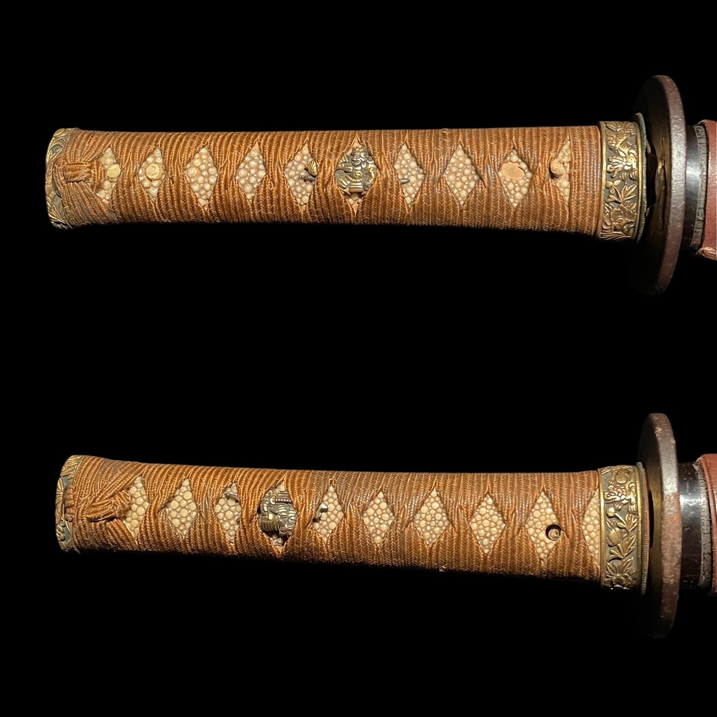 Takada 高田 GUNTO-Koshirae 軍刀拵, KOTO Muromachi period, with NBTHK Certificate