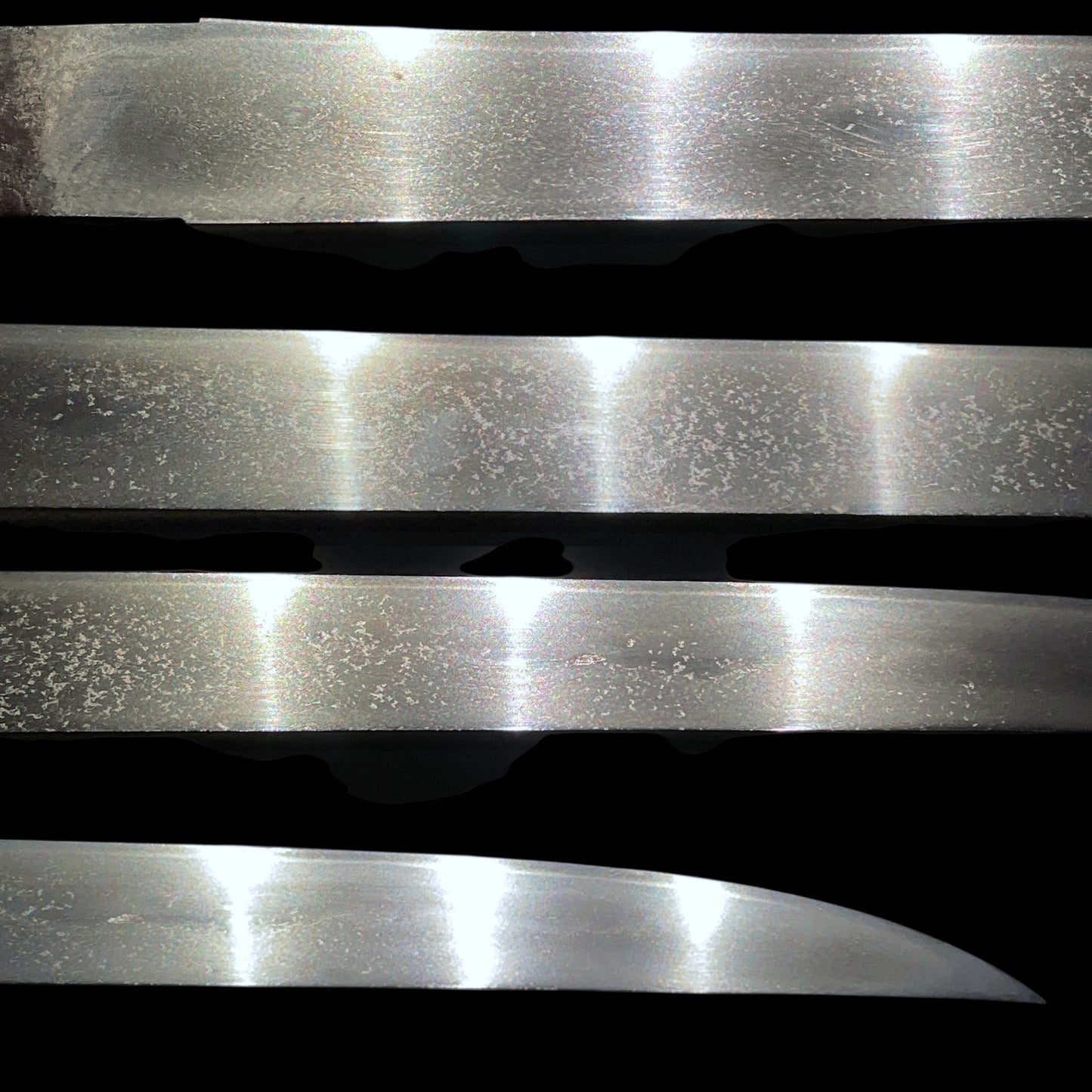 Aikuchi Style TANTO, Bishuosafune Yasumitsu 備州長船康光 signed, Early Muromachi period