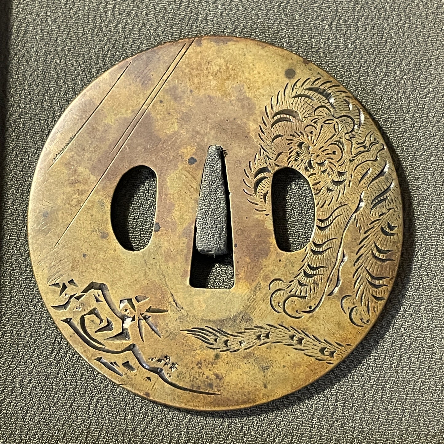 Tora Tiger Brass TSUBA 猛虎図鍔, Mumei Mito 無銘水戸, Edo period, NBTHK Shinsa paper