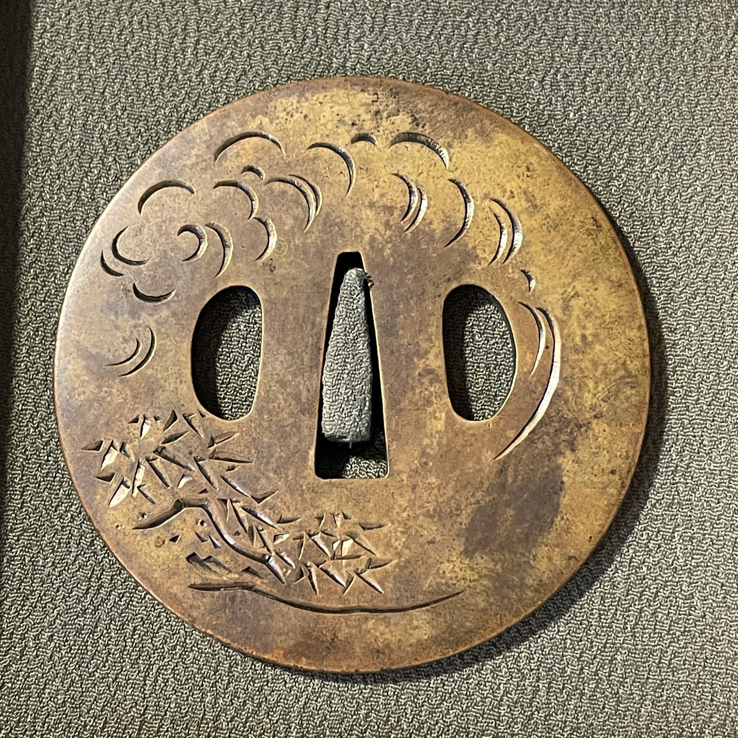 Tora Tiger Brass TSUBA 猛虎図鍔, Mumei Mito 無銘水戸, Edo period, NBTHK Shinsa paper