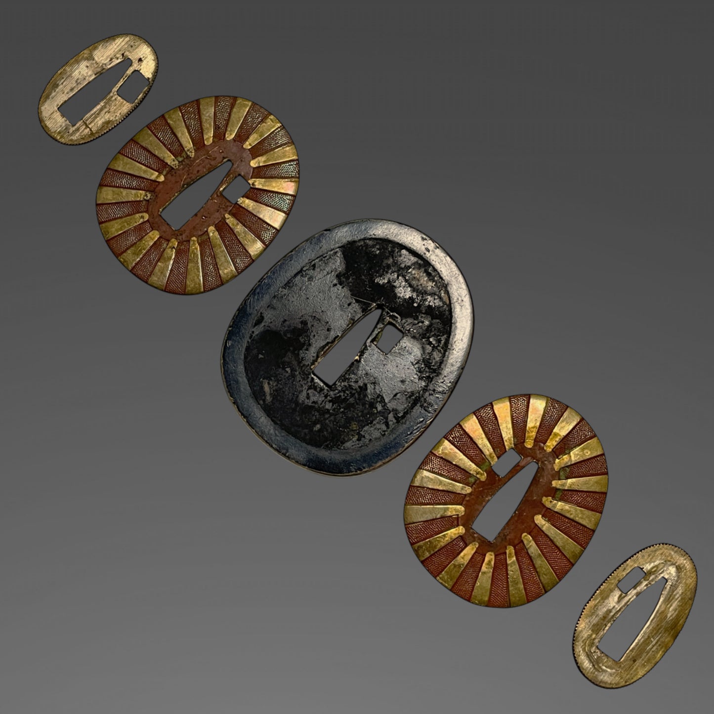 NAVY GUNTO 海軍刀, Sekiju Okada Kaneyoshi 関住岡田兼義 signed, Rising sun Seppa